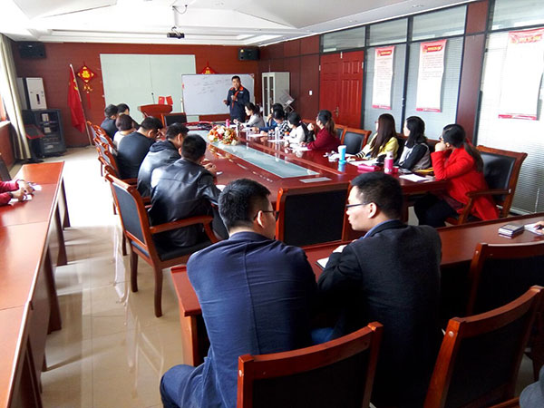 環(huán)瑞產(chǎn)品知識培訓(xùn)現(xiàn)場