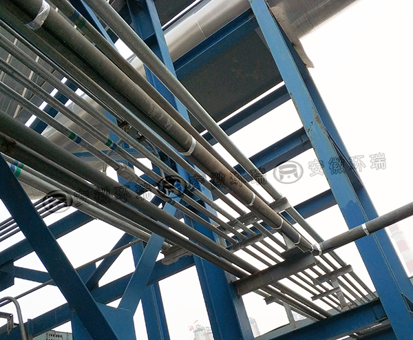 伴熱帶安裝在管道上實物圖